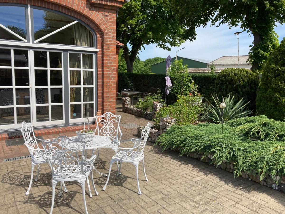 Landhausidyll Ferienwohnung Grundshagen ภายนอก รูปภาพ