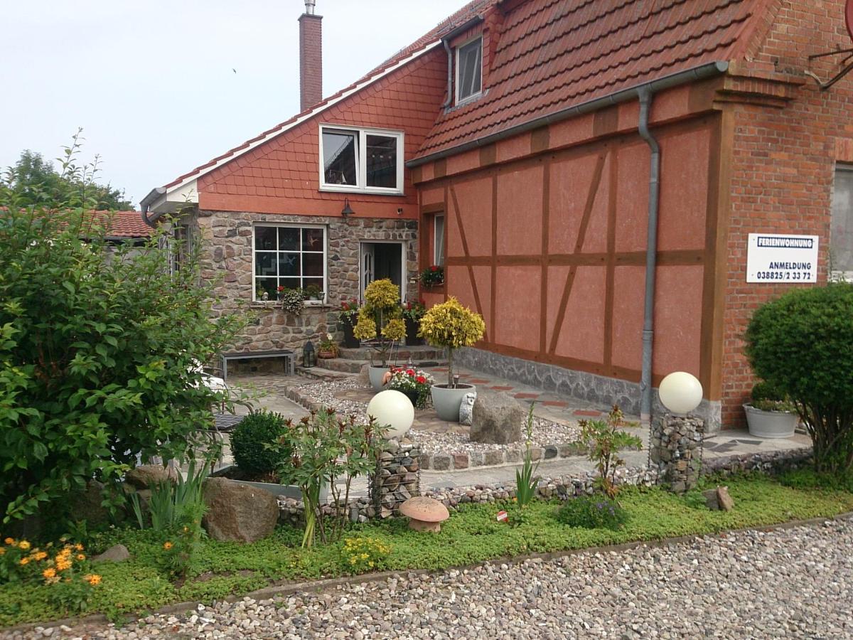 Landhausidyll Ferienwohnung Grundshagen ภายนอก รูปภาพ